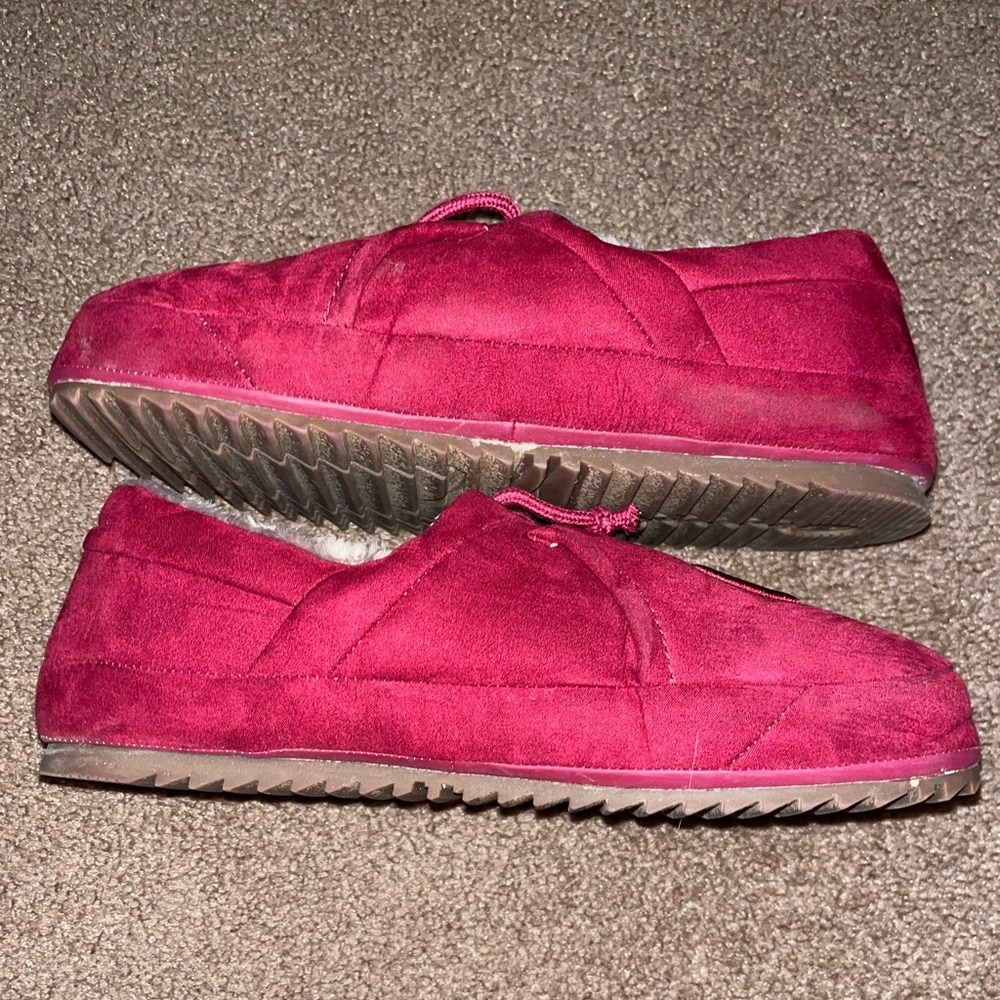 Size 12 mens champion slippers